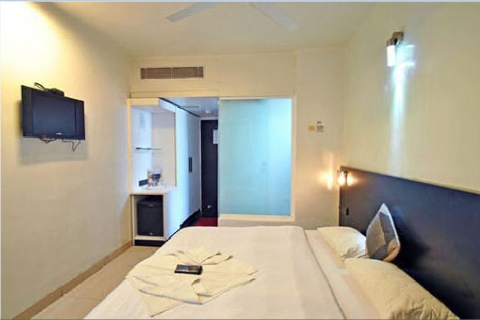 Hotel T.A.P. Gold Crest Bangalore Værelse billede