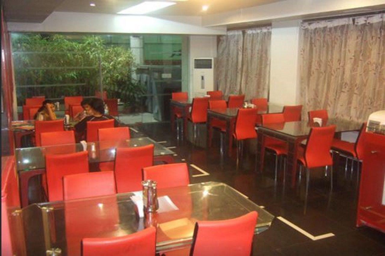 Hotel T.A.P. Gold Crest Bangalore Restaurant billede